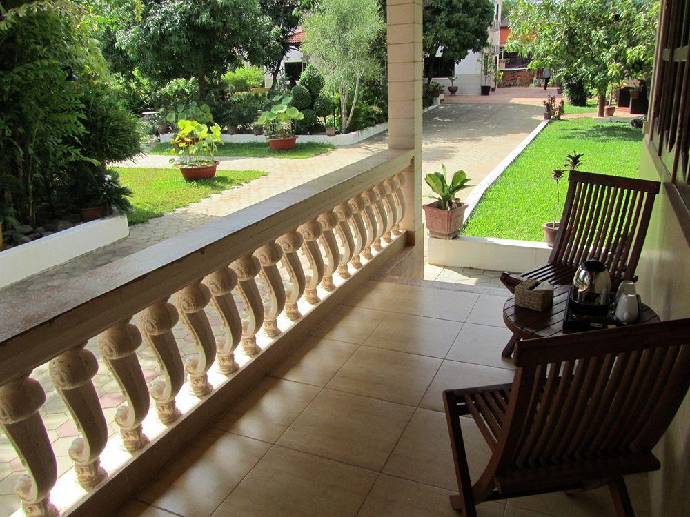 Les Bambous Village Siem Reap Exterior photo
