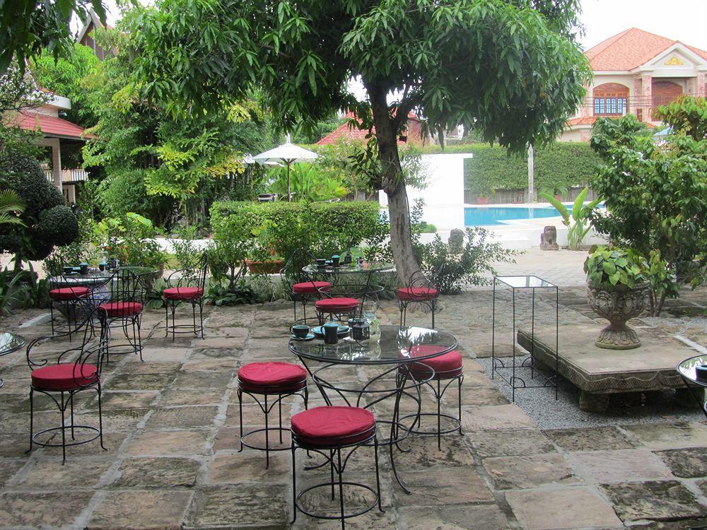 Les Bambous Village Siem Reap Exterior photo